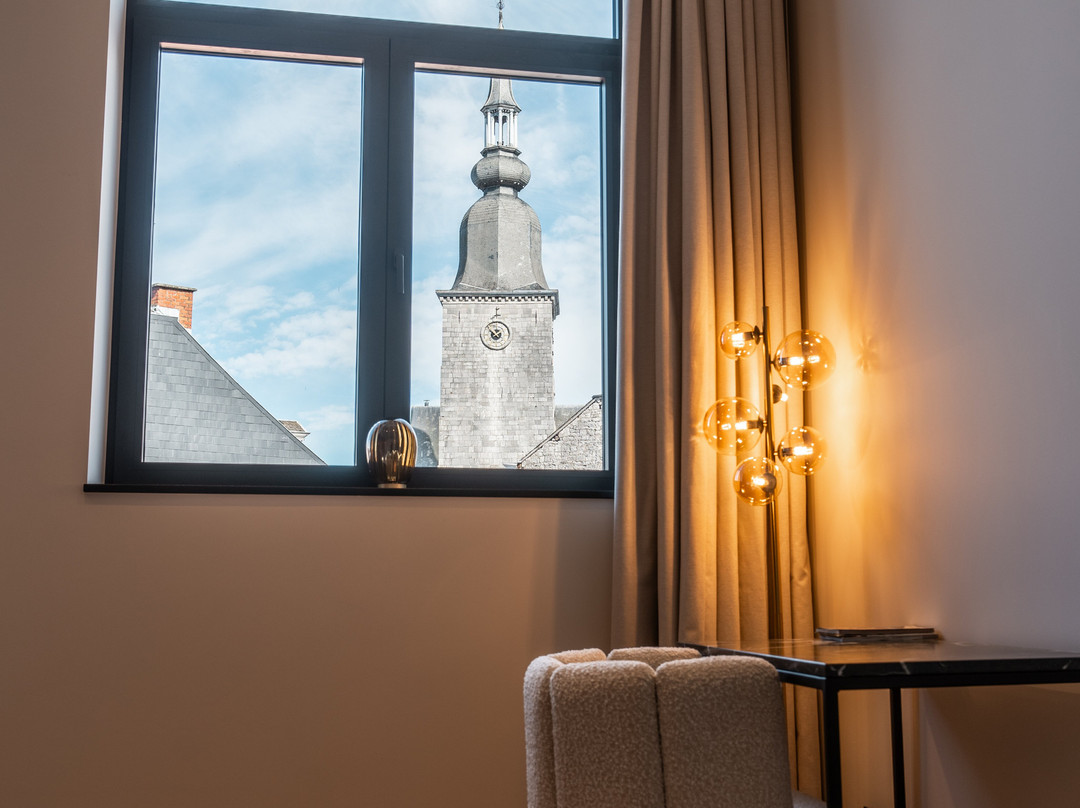 Le Manoir Hôtel主图