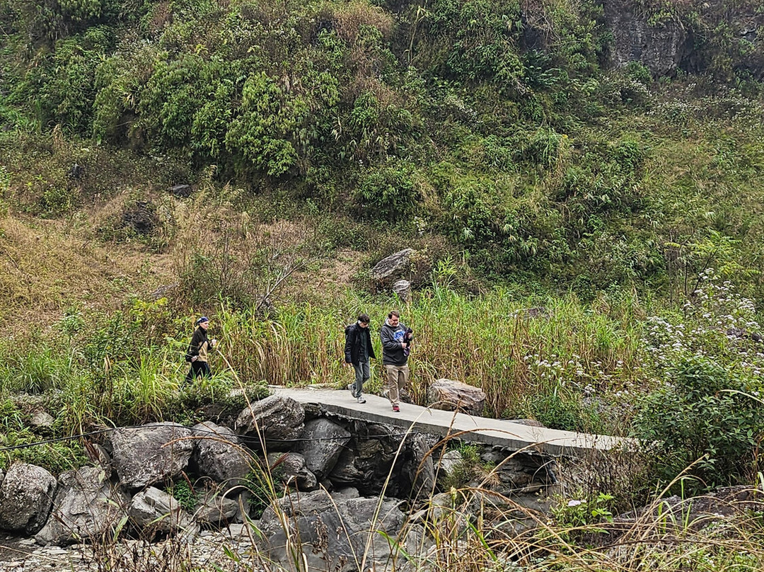 Bee's Ha Giang Tours景点图片