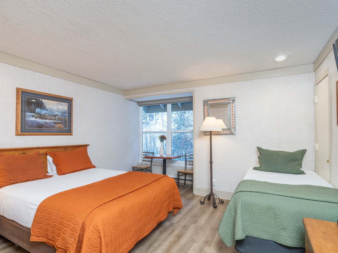 Mountainside Inn主图