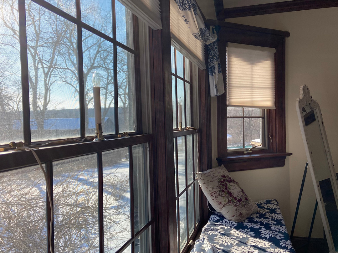 Maple Cove Bed & Breakfast And The August House主图