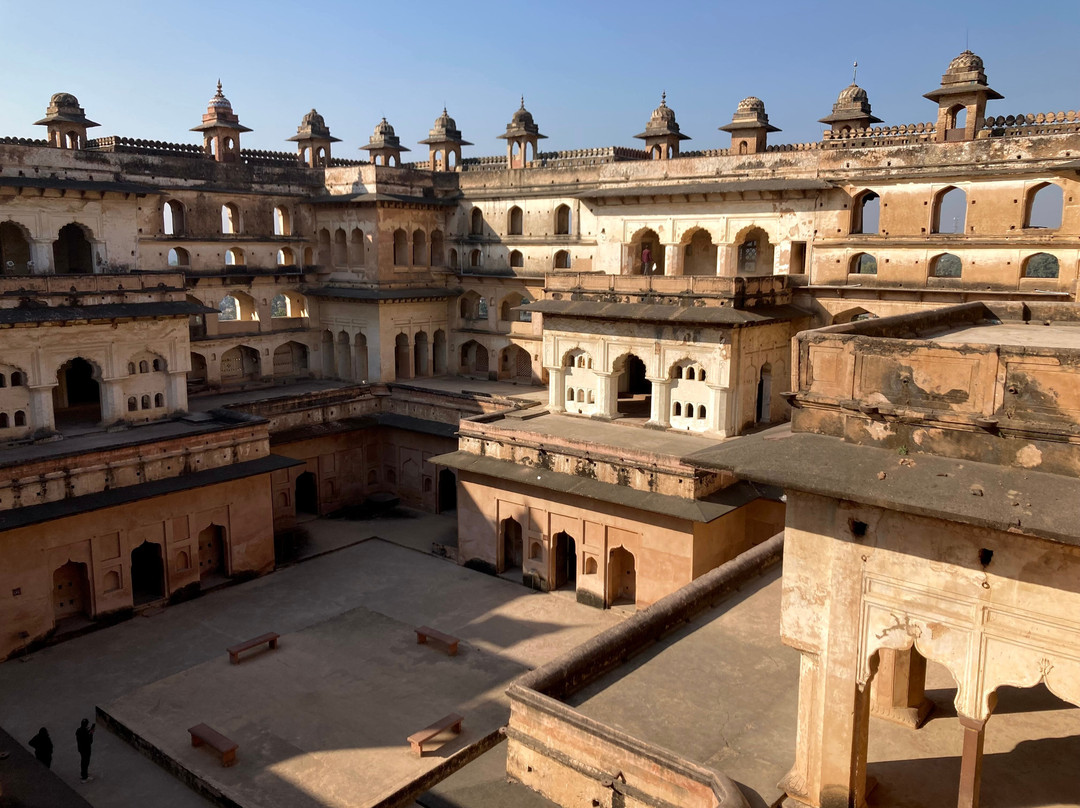 Friends of Orchha主图