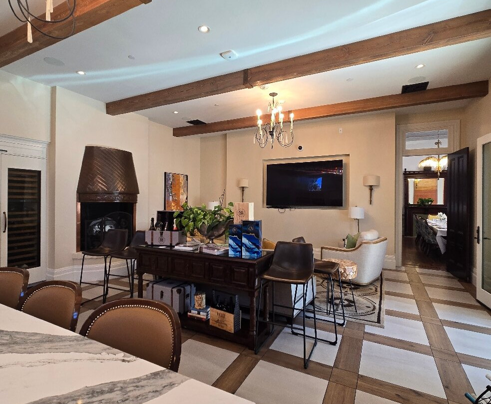 The McClelland House主图