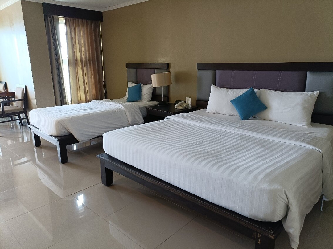 Royal Phala Cliff Beach Resort主图