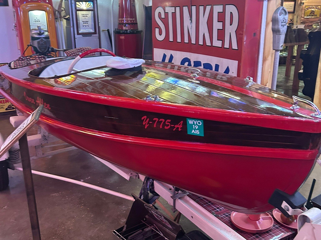 Frontier Auto Museum景点图片
