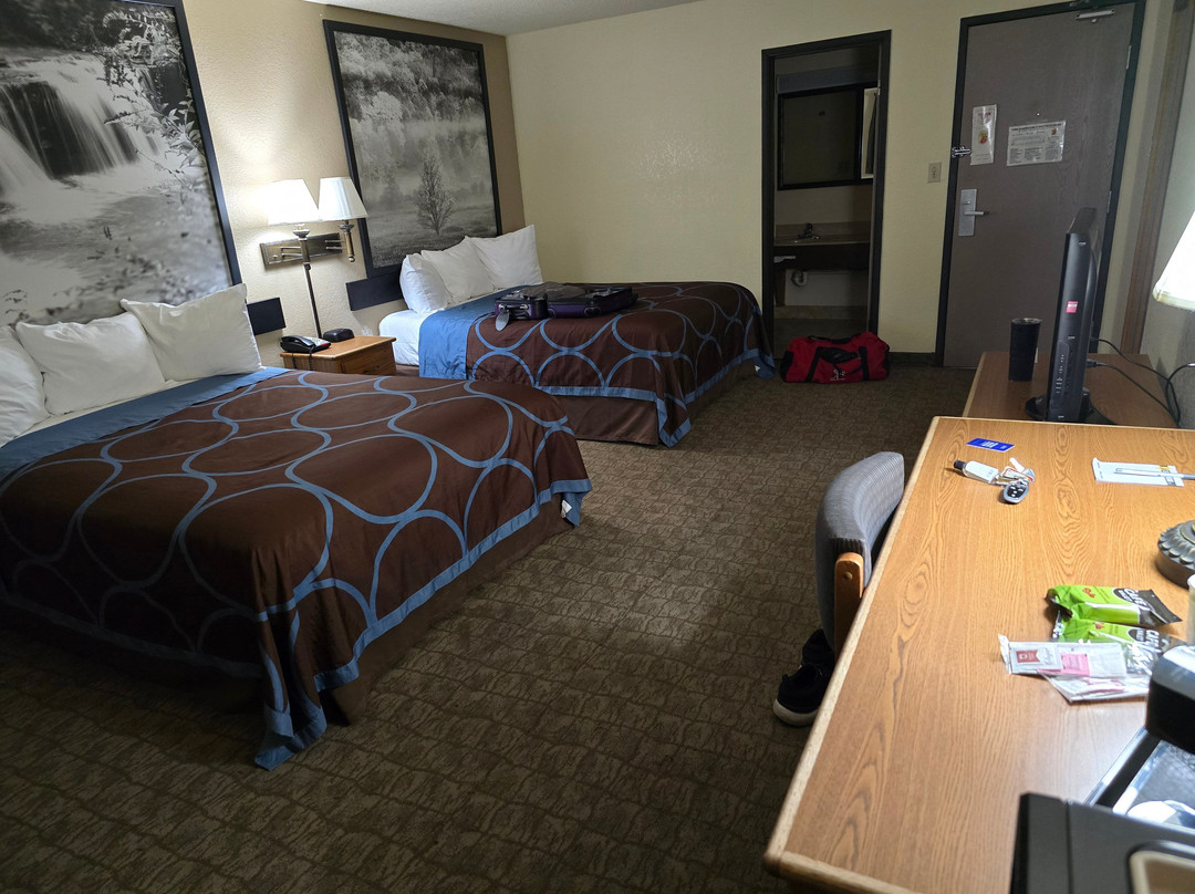 Super 8 by Wyndham Lewisburg主图