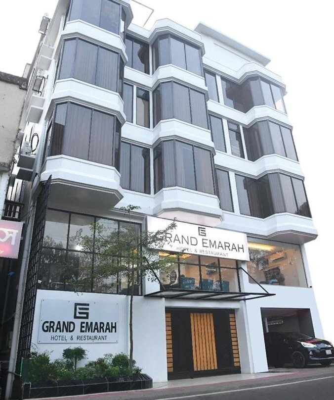 Grand Emarah Hotel and Restaurant