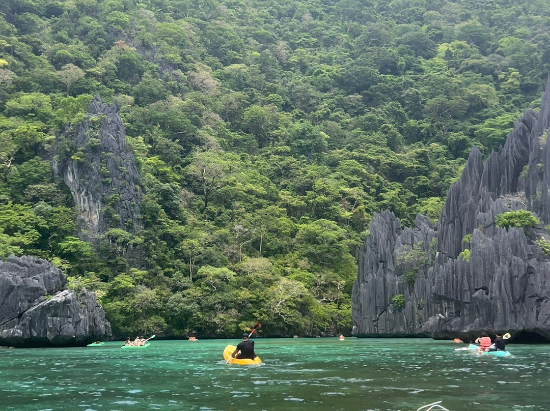 Cadlao Lagoon-爱妮岛必去景点