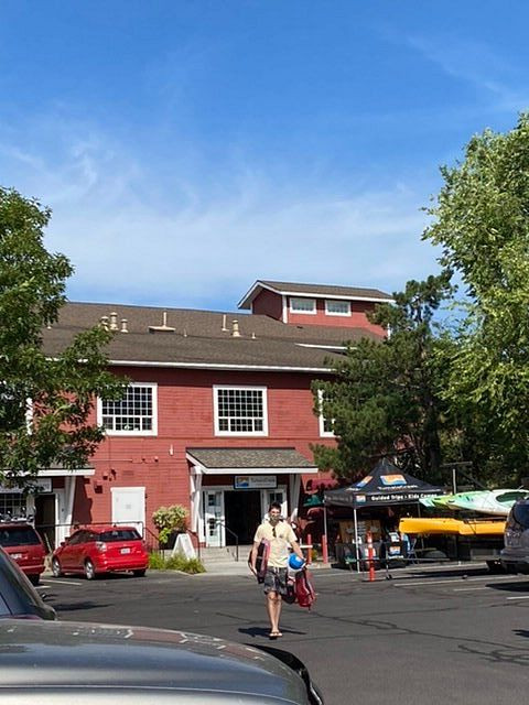 Tumalo Creek Kayak & Canoe-本德必去景点