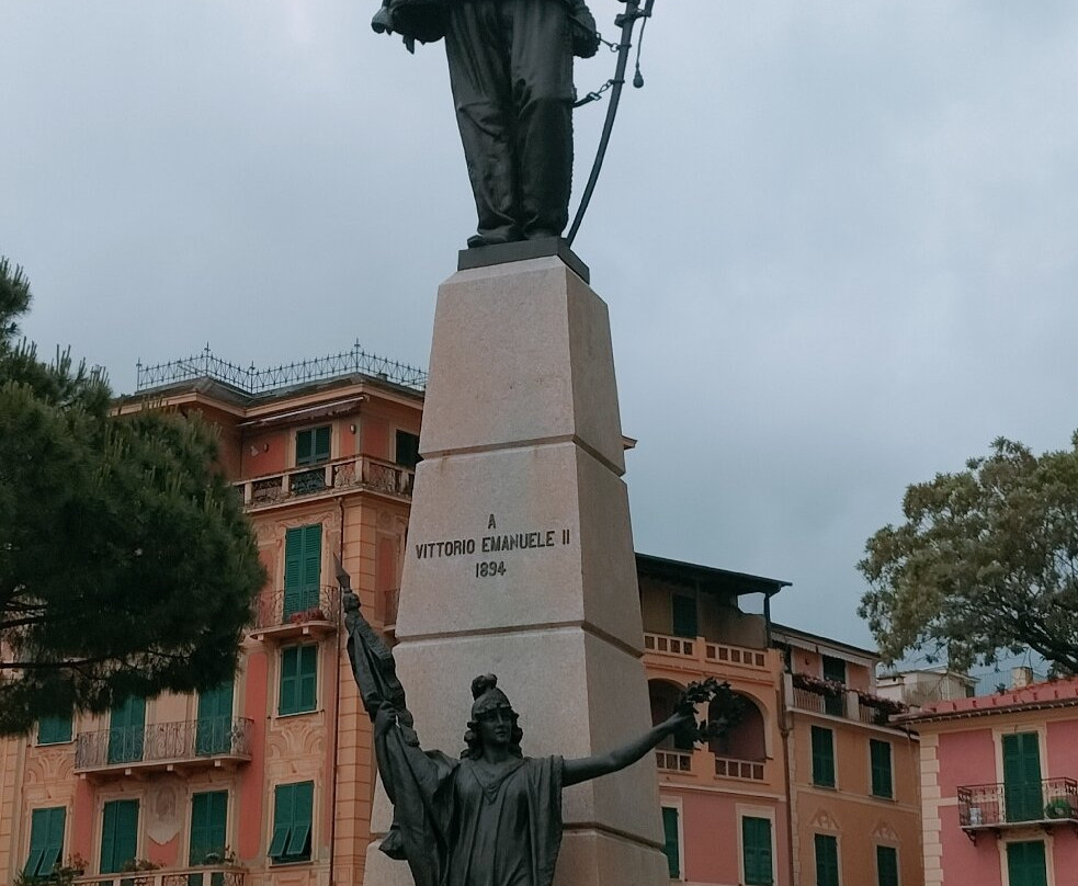 Monumento A Vittorio Emanuele Ii-圣马尔盖里塔利古雷必去景点
