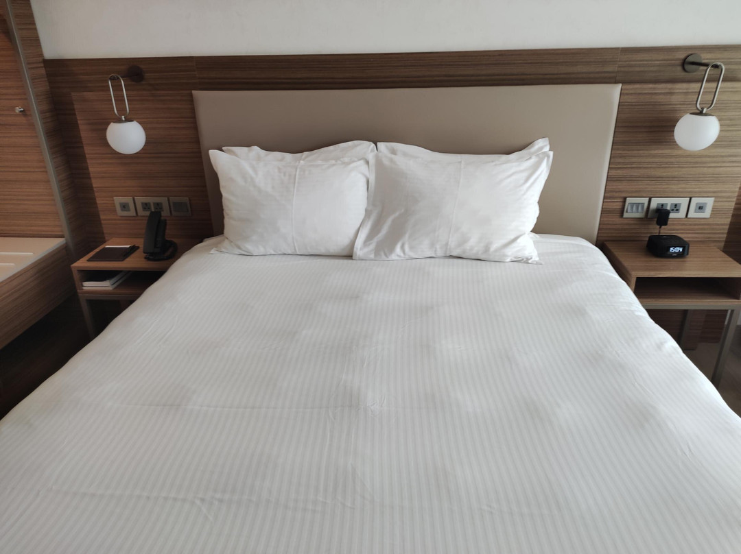 AC Hotel St. Julian's主图