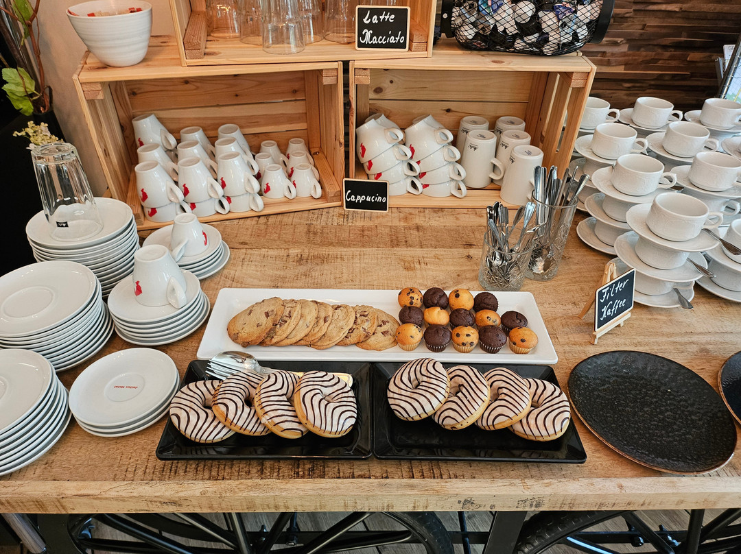Hagen`s Hotel "eat & meet" Restaurant Bar Louge主图