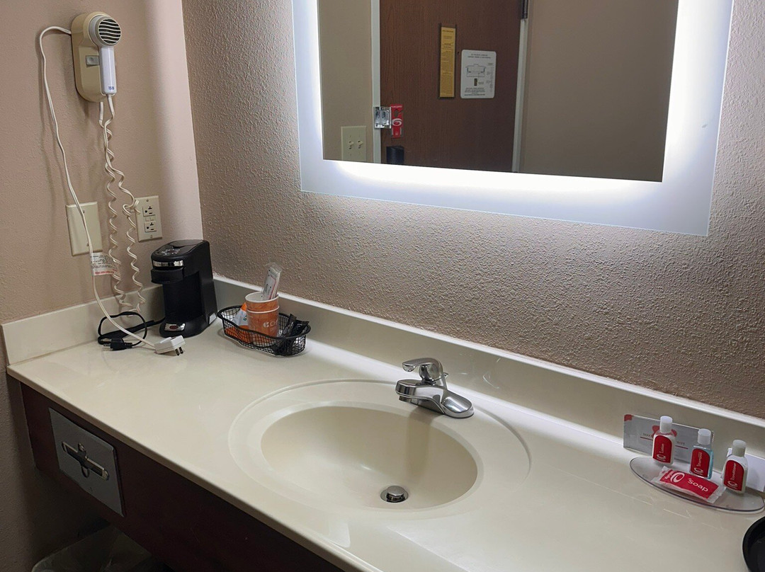 Econo Lodge Inn & Suites Shelbyville主图