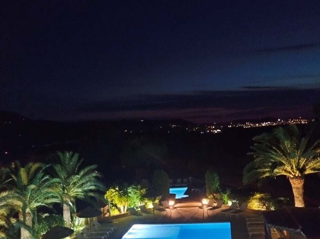 西萨里奥酒店主图