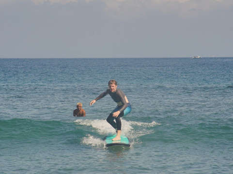 Rizki Surf Coach-Senggigi必去景点