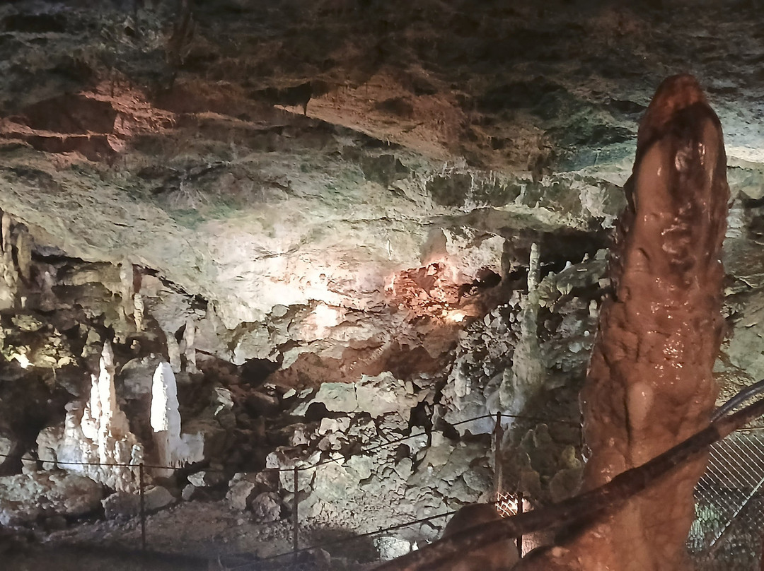 Nebelhöhle-Sonnenbuehl必去景点