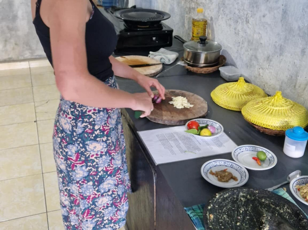 Putu's Cooking Class-罗威那海滩必去景点