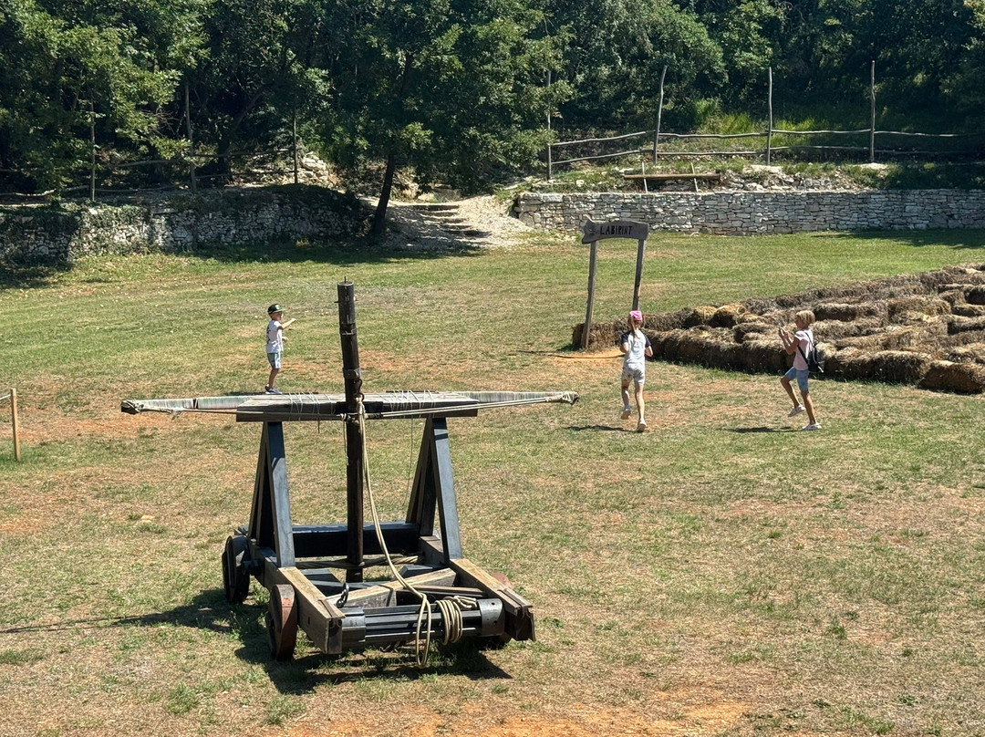 Medieval Theme Park Sanc. Michael-Svetvincenat必去景点