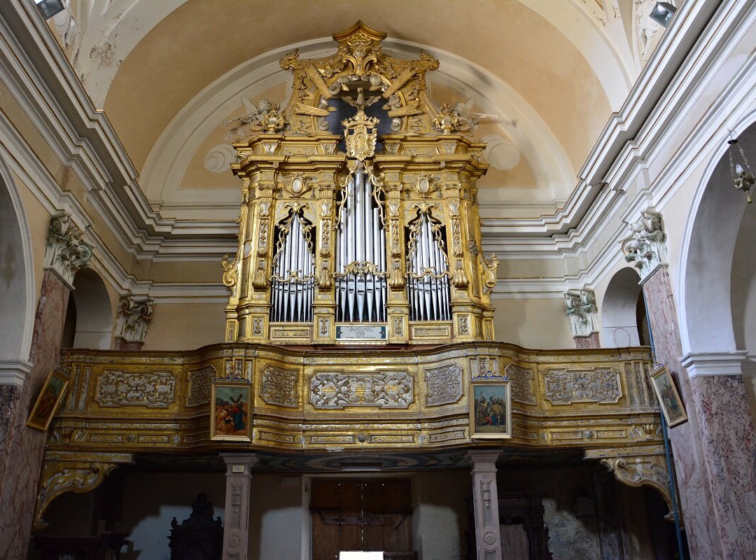 Chiesa di San Nicola di Bari-Calascio必去景点