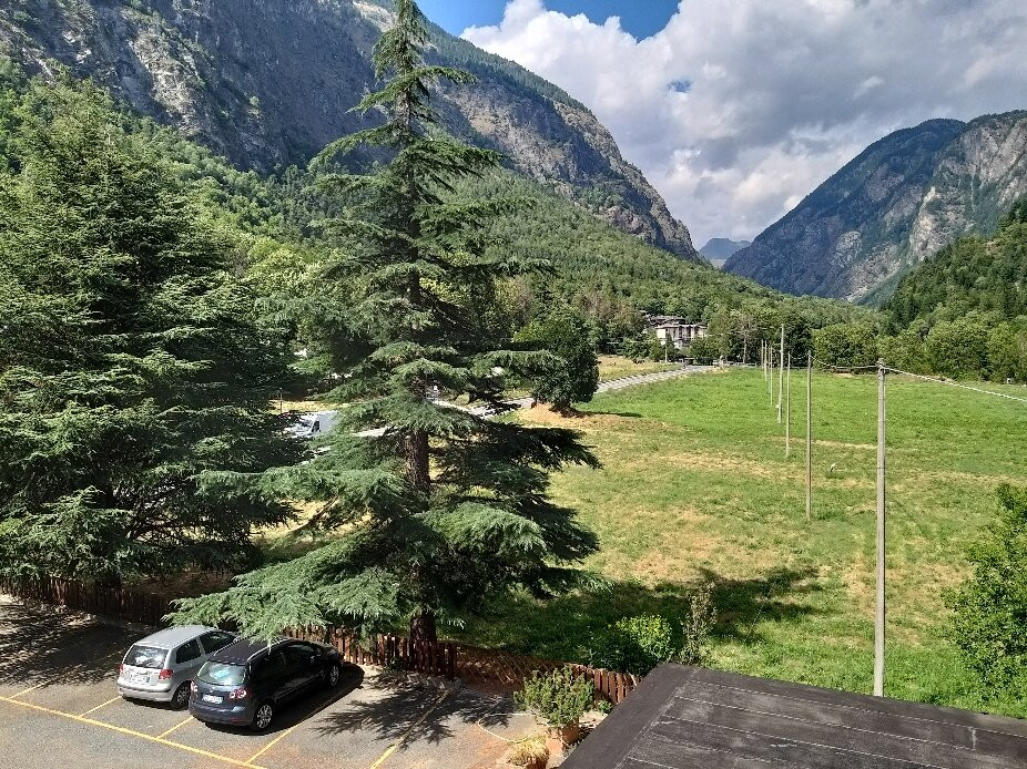 德斯洛斯酒店主图