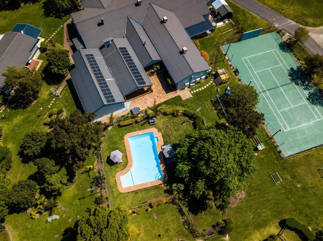 Pine Lodge George主图