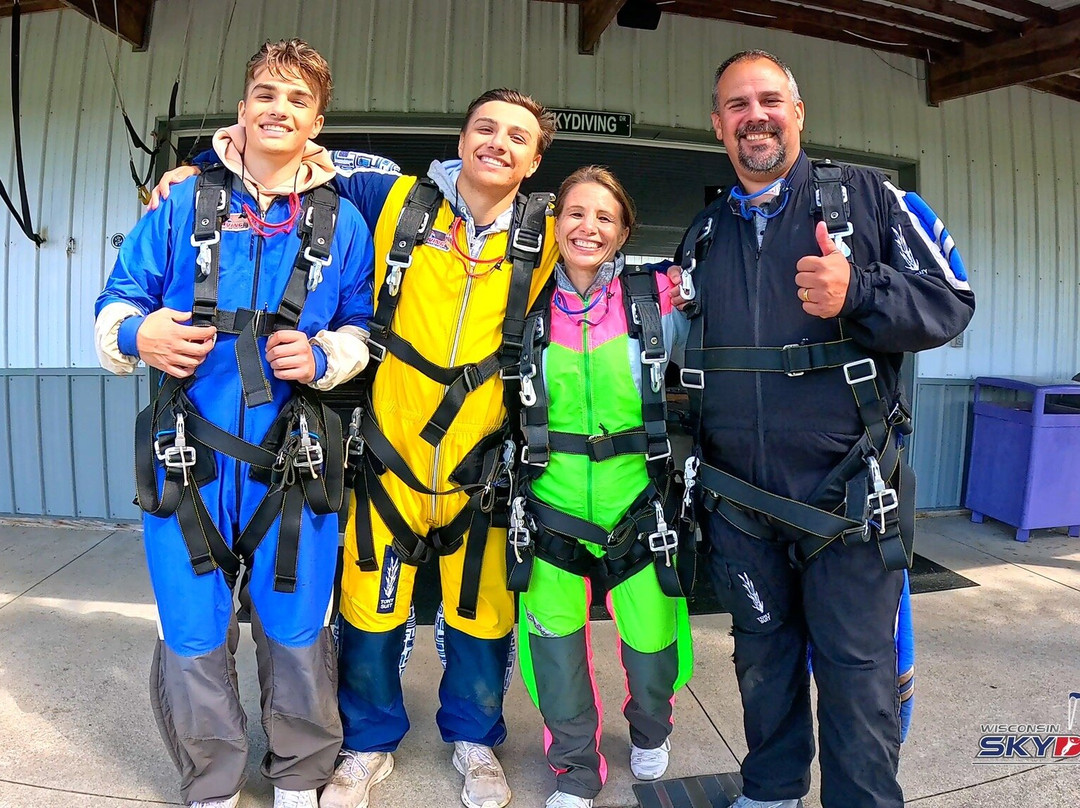 Wisconsin Skydiving Center-Jefferson必去景点