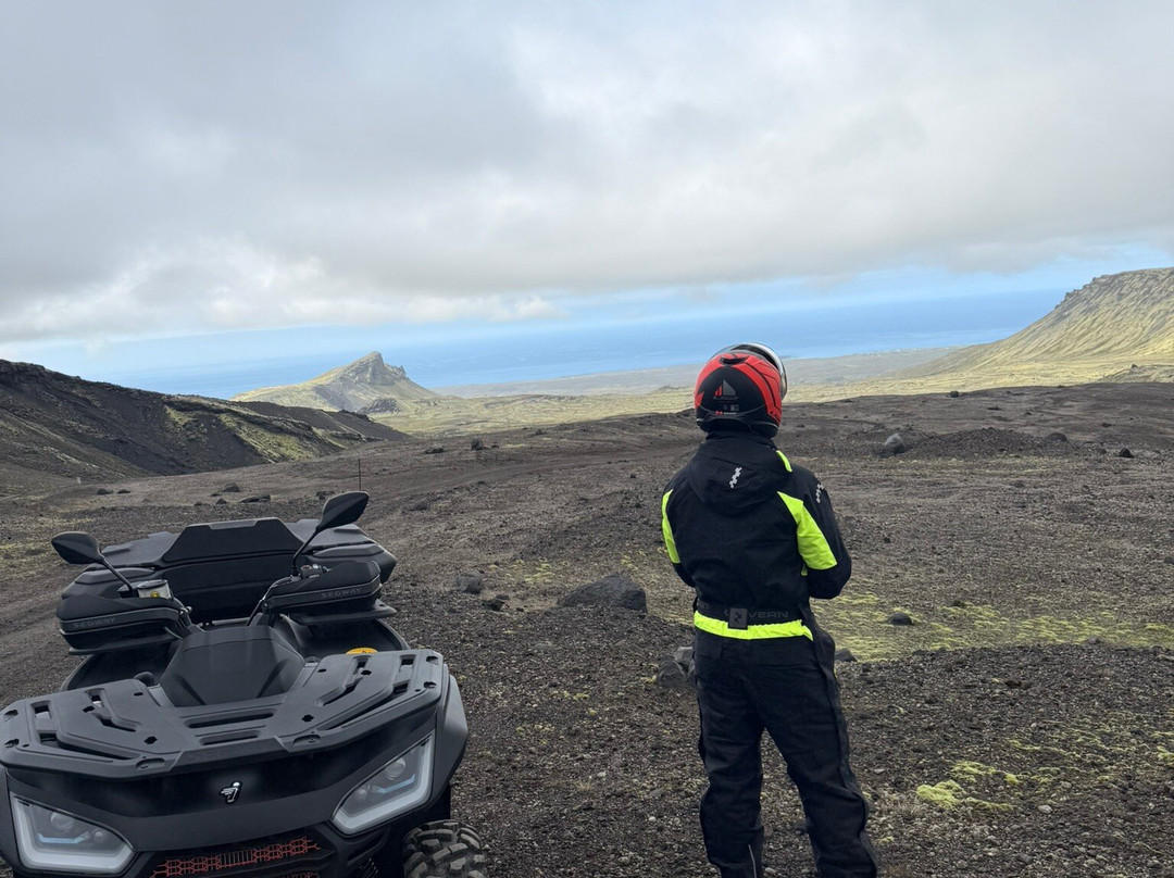 Summit Adventure Guides-Snaefellsbaer必去景点