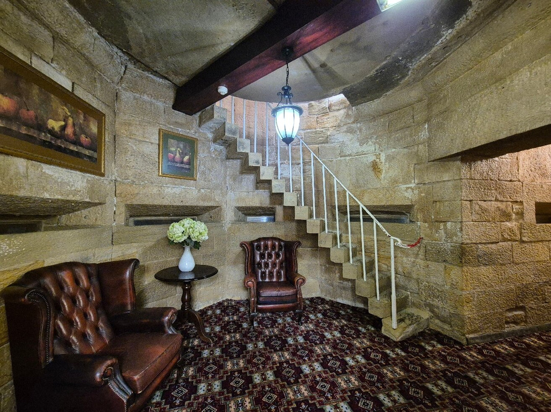 The Garrison Hotel主图