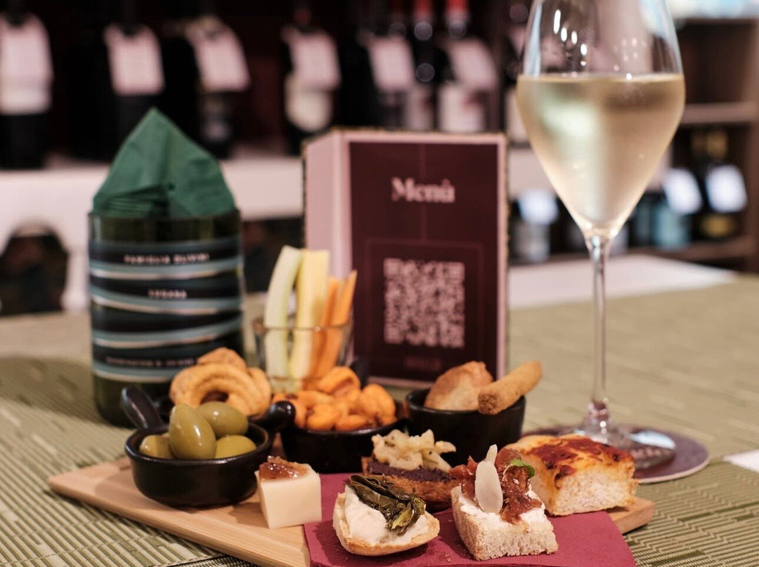 Amelìe Caffe, Vini E Sapori-Lograto必去景点