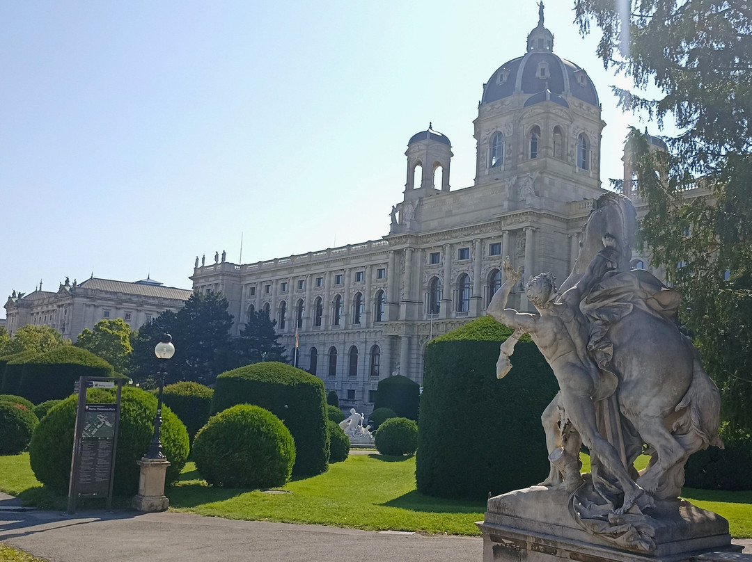 Maria Theresien Square-维也纳必去景点