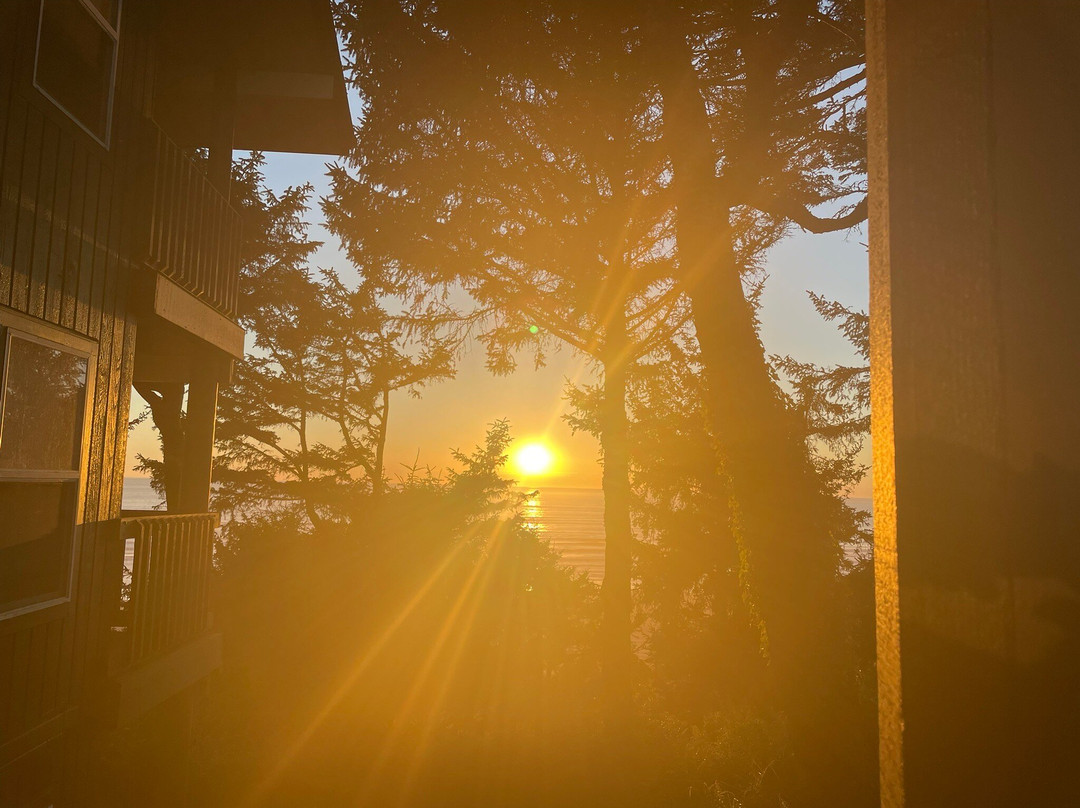 Ocean Crest Resort主图