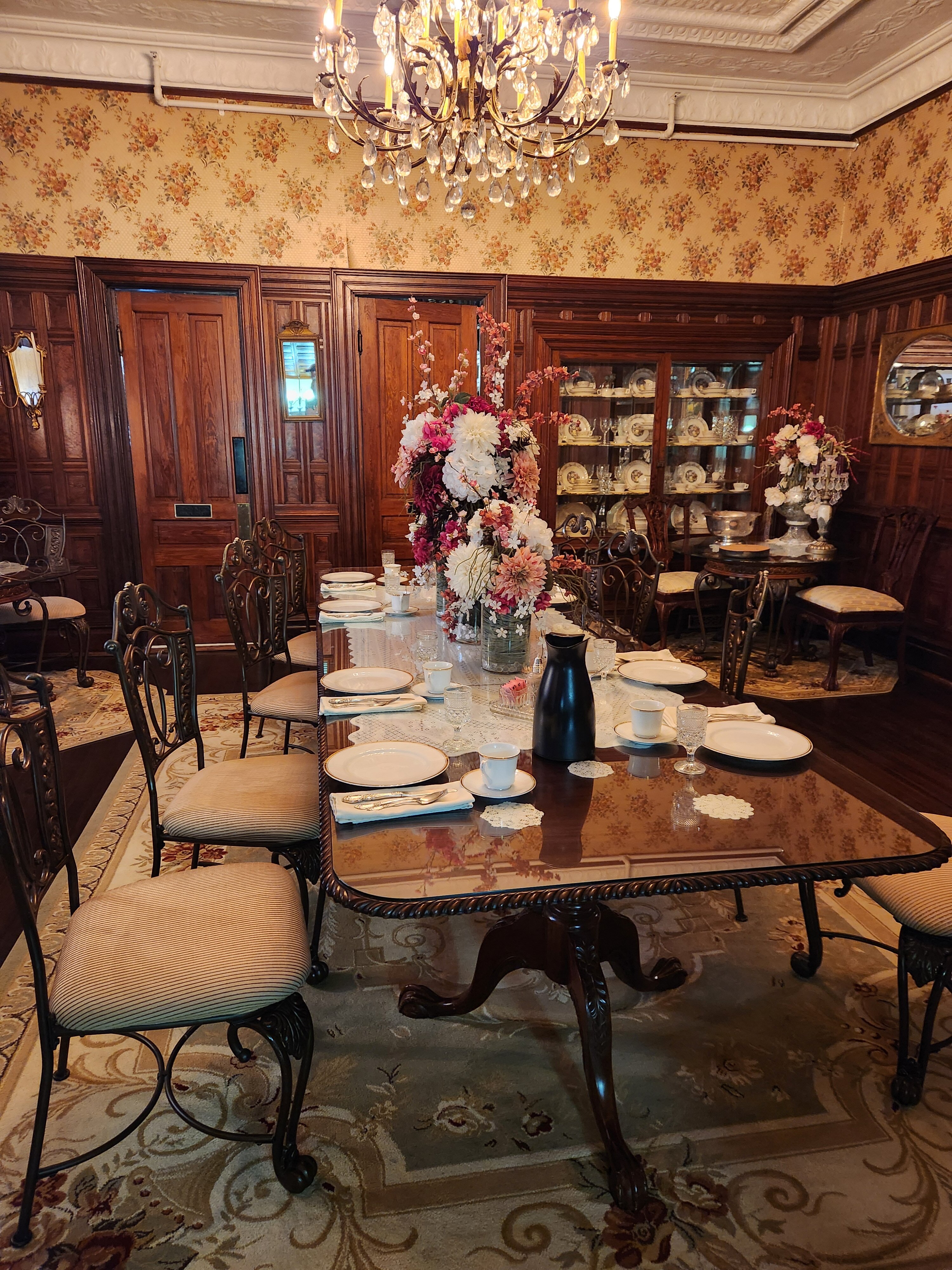 McFarlin House-官方