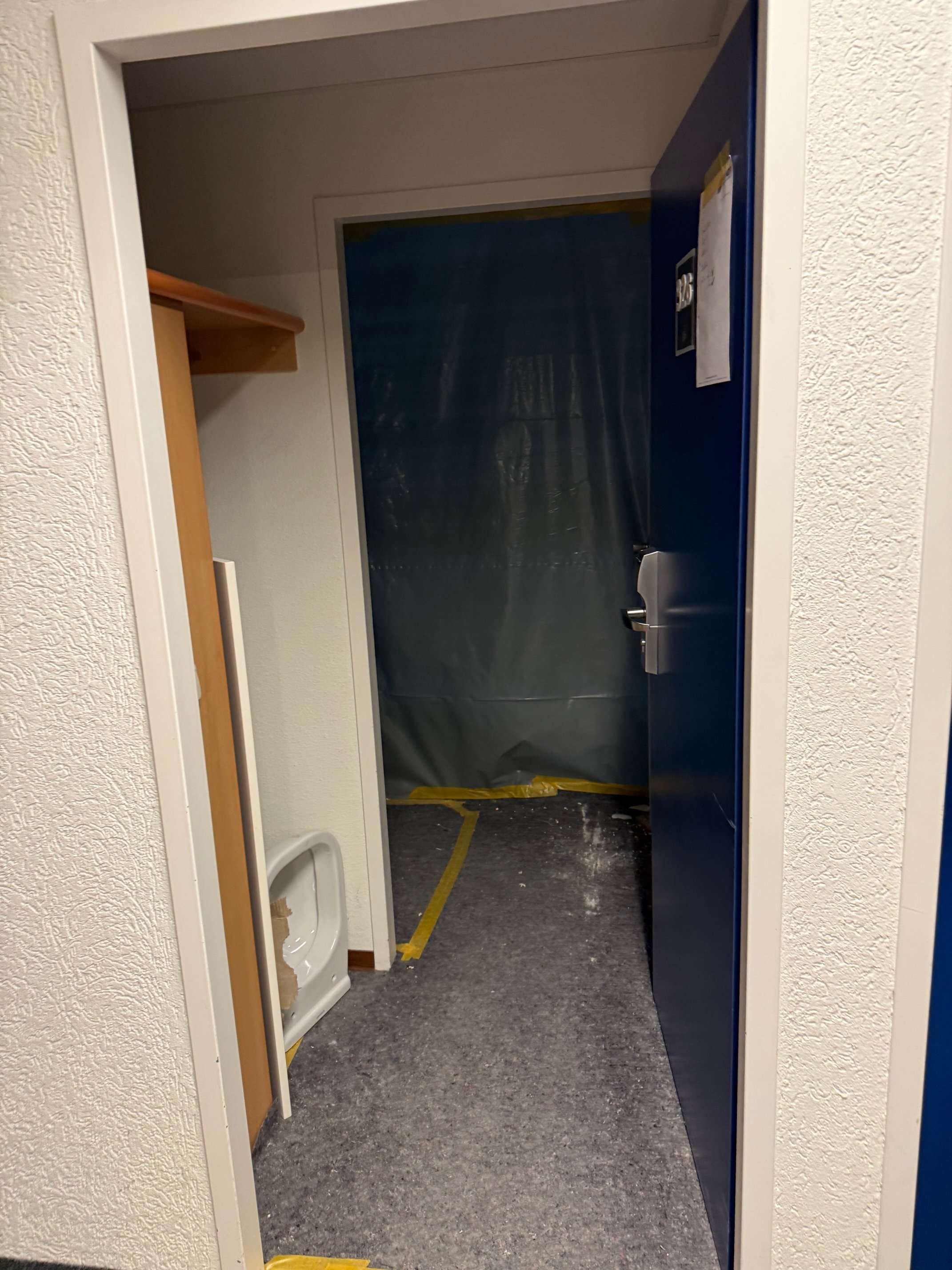 宜必思爱尔福特阿尔斯塔特酒店-客卧