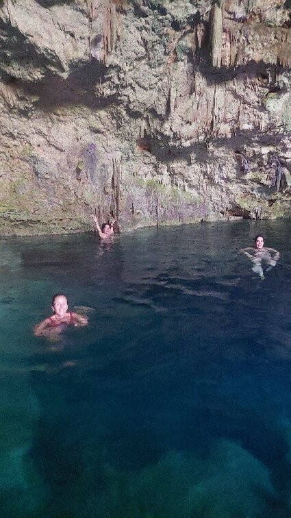 Cenote Cueva Saturno Carbonera-Boca de Camarioca必去景点