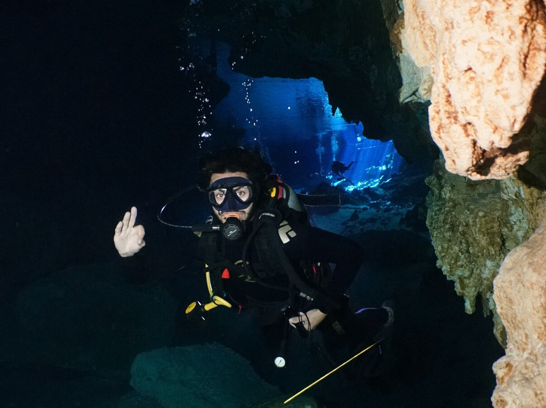 Serena Yogandive-普拉亚德尔卡曼必去景点