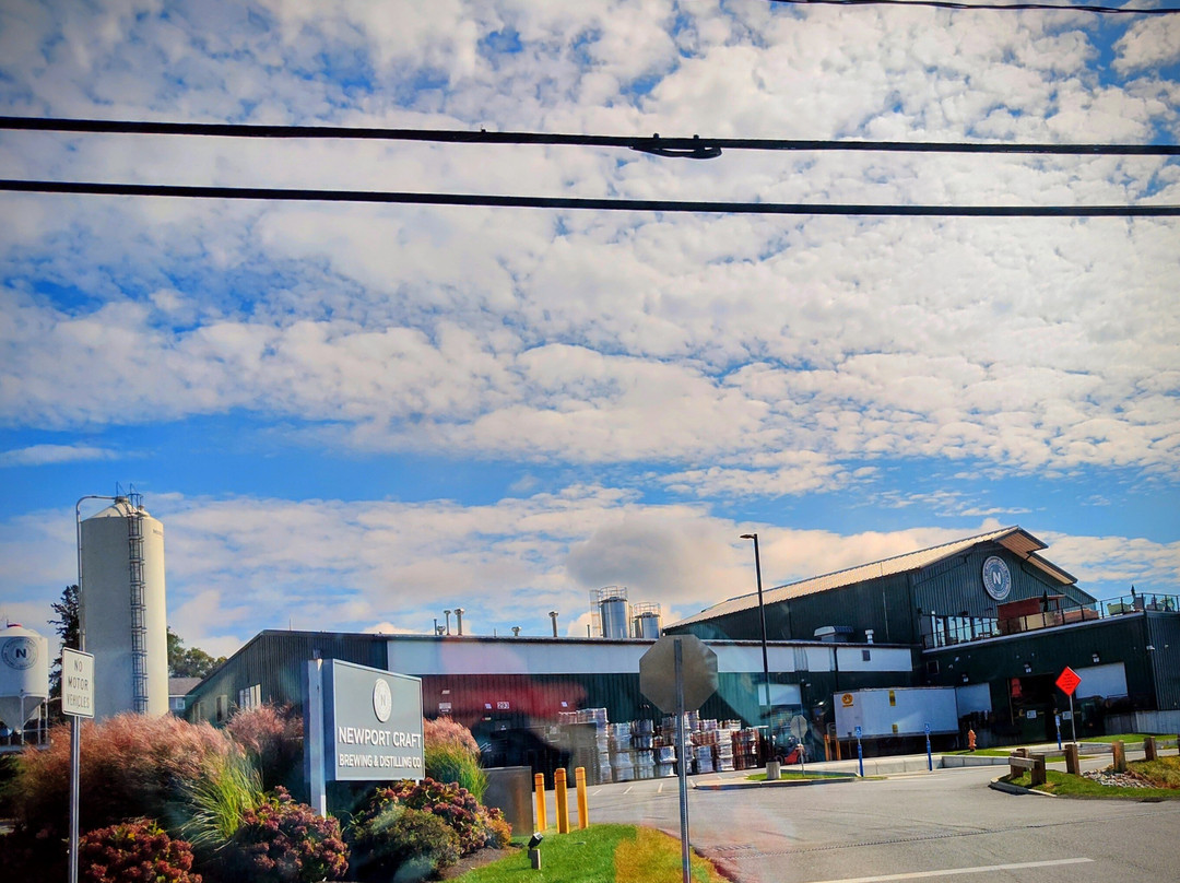 Newport Craft Brewing & Distilling Co.-纽波特必去景点