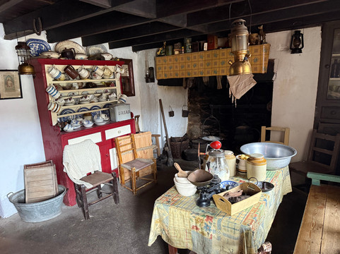 Molly Gallivan's Cottage & Traditional Farm-Releagh必去景点