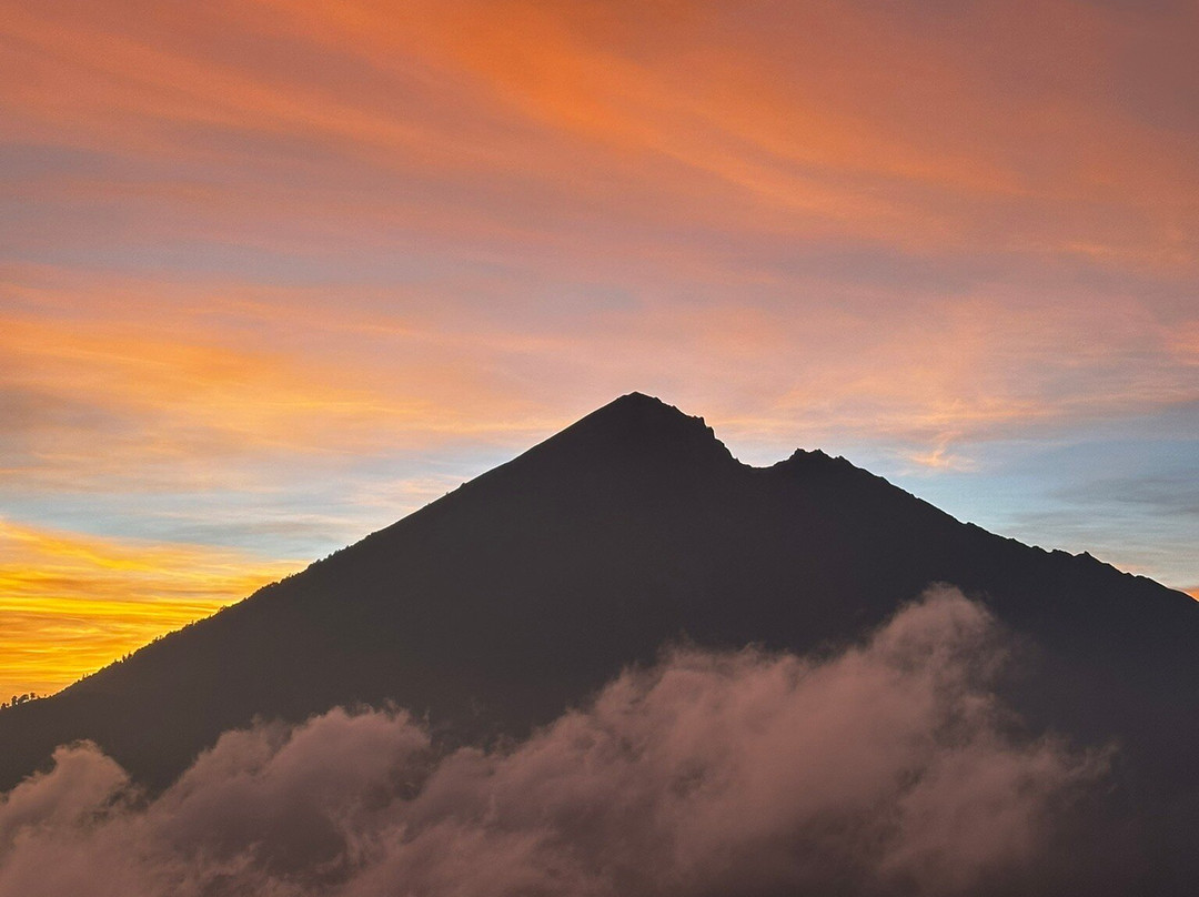 Adi Trekker-Senaru必去景点