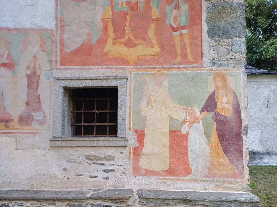 Chiesa di Santa Maria di Luzzara-Gozzano必去景点