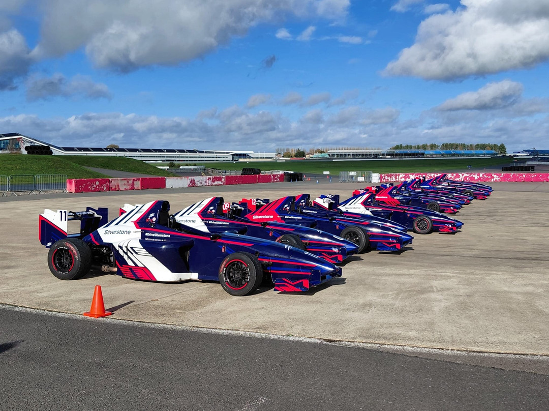 Silverstone Driving Experiences-锡尔弗斯通必去景点