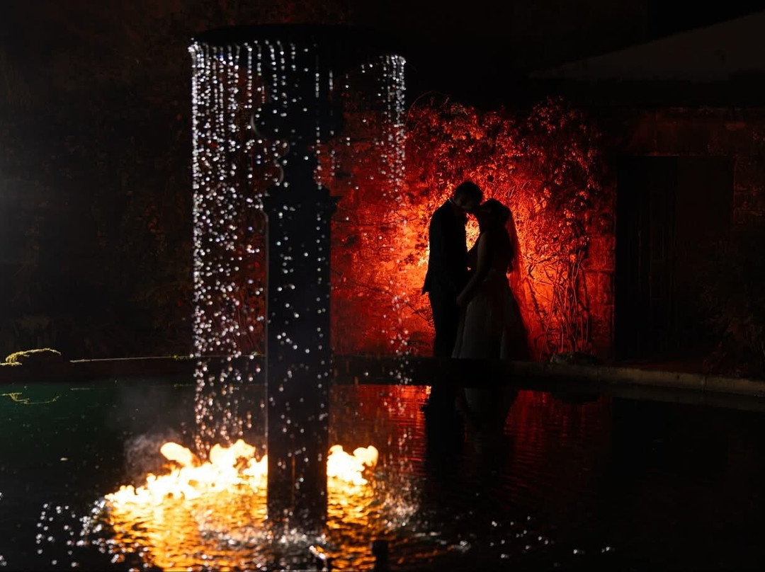 Le Petit Chateau & William De Percy主图