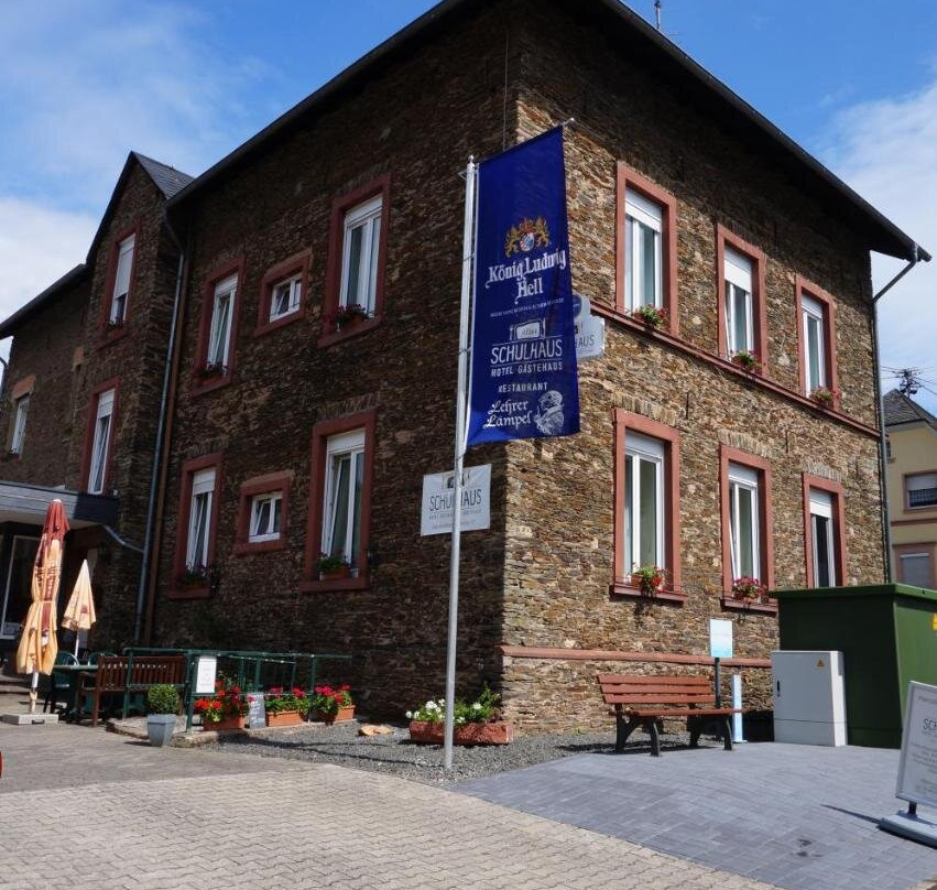 Zeltingen-Rachtig酒店住宿-Altes Schulhaus