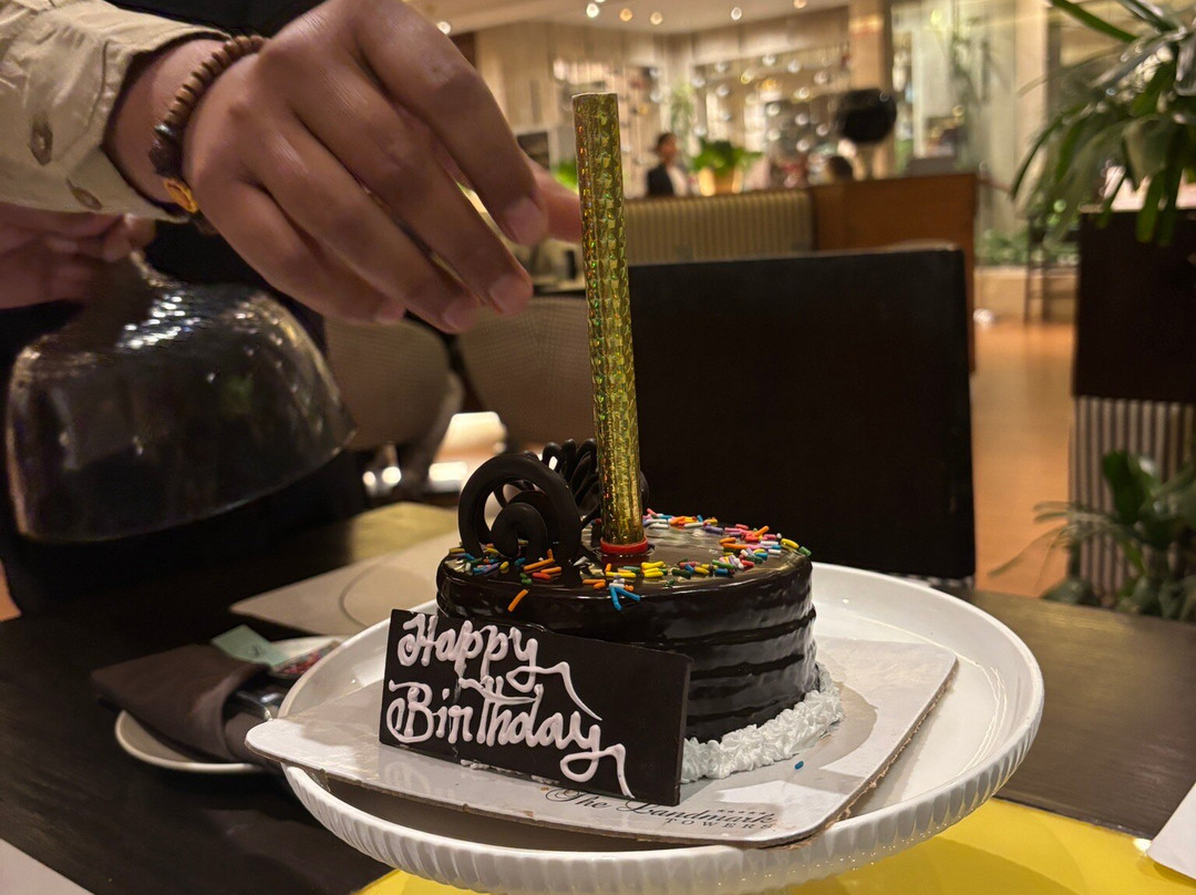 The Landmark Towers主图