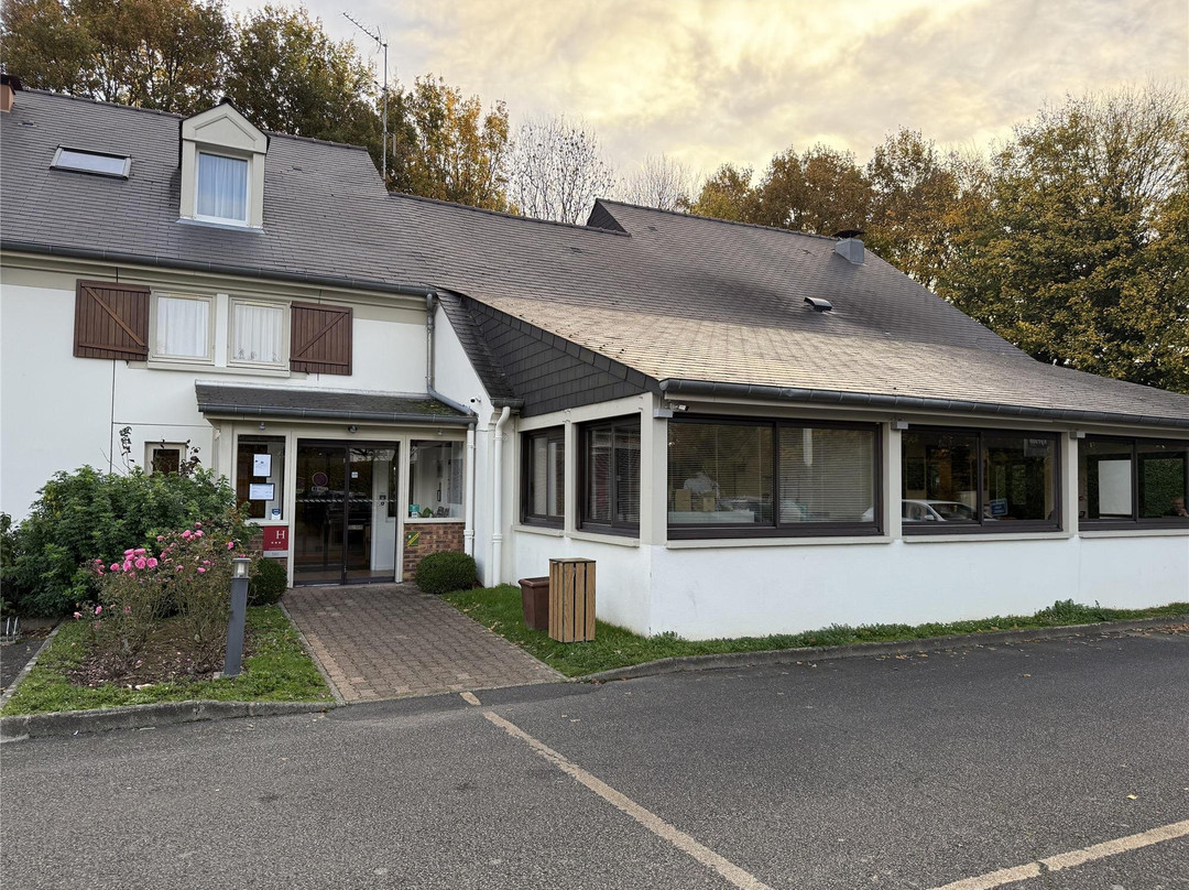 基里亚德雷恩北酒店