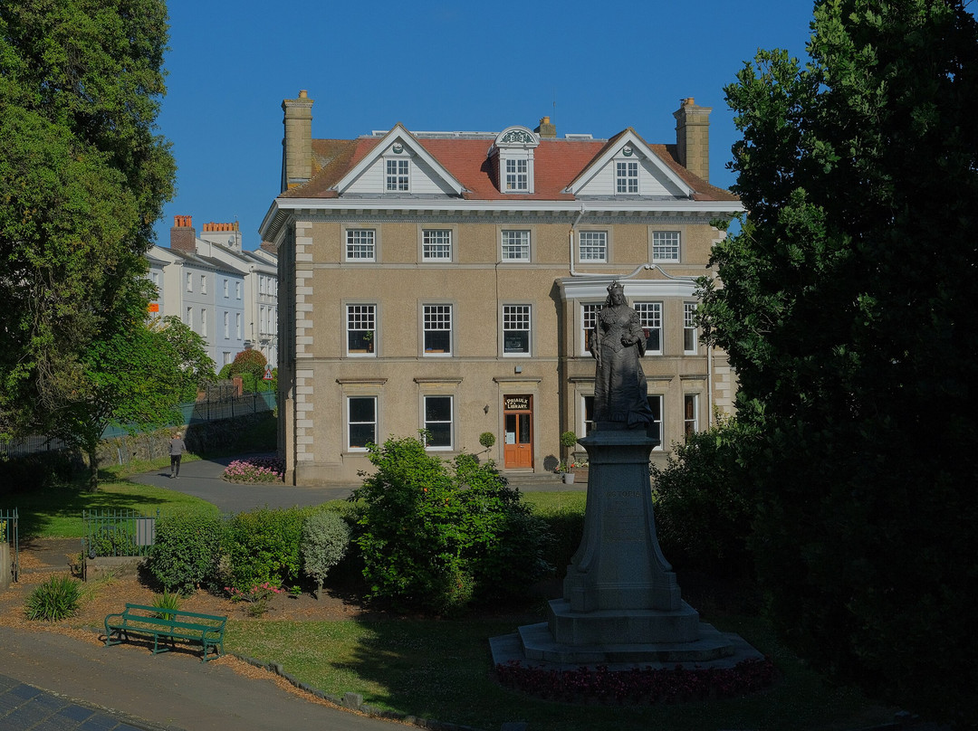 Priaulx Library-根西岛必去景点