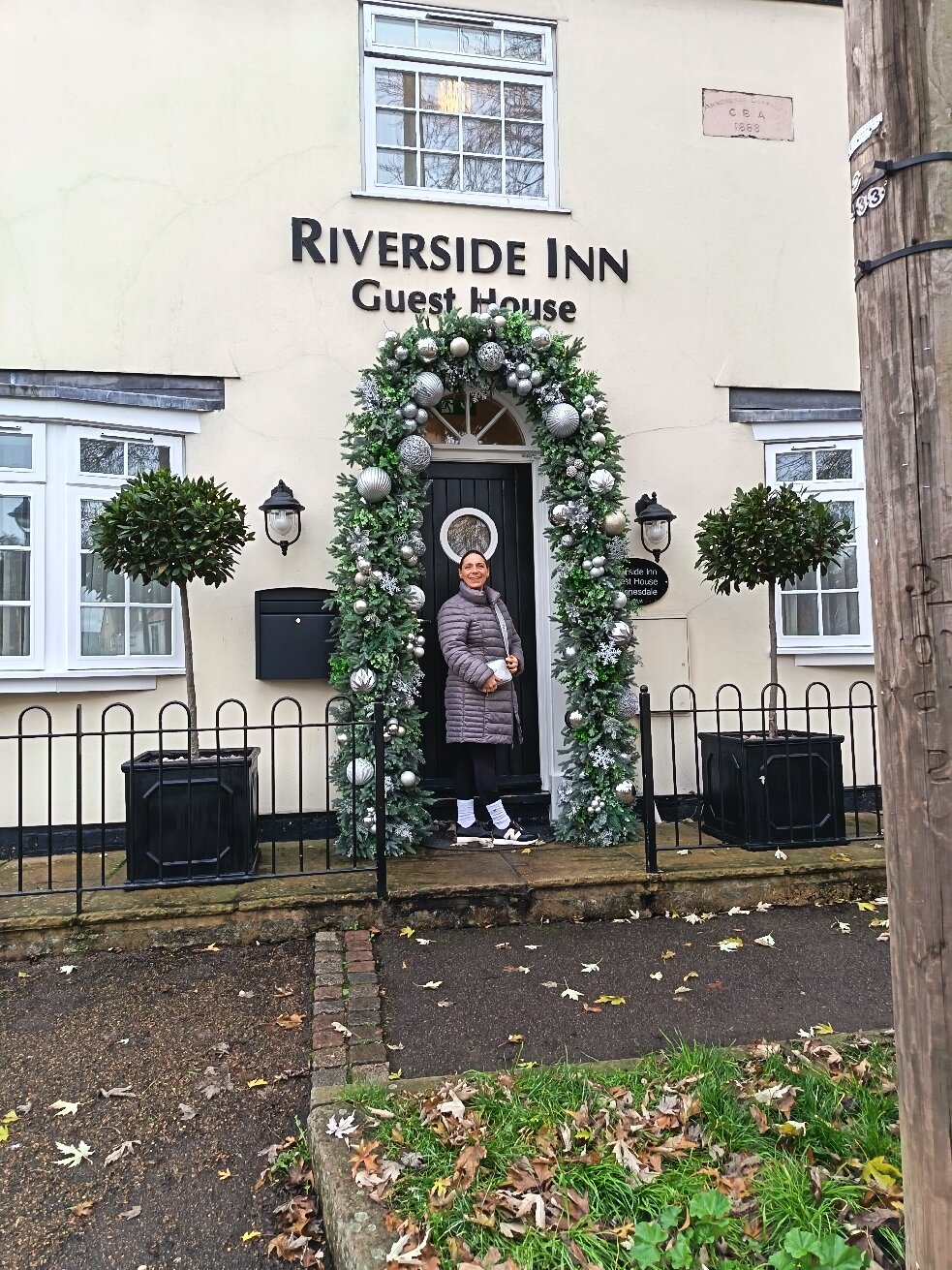 Riverside Inn-官方