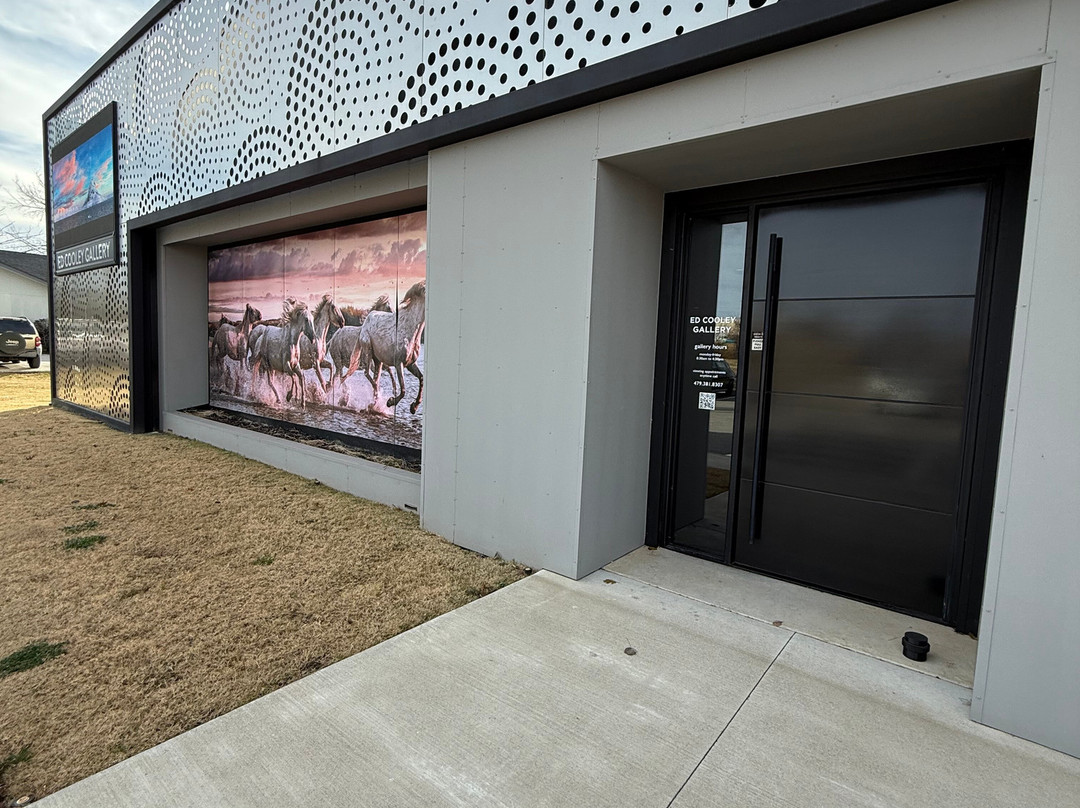 Ed Cooley Gallery-罗杰斯必去景点