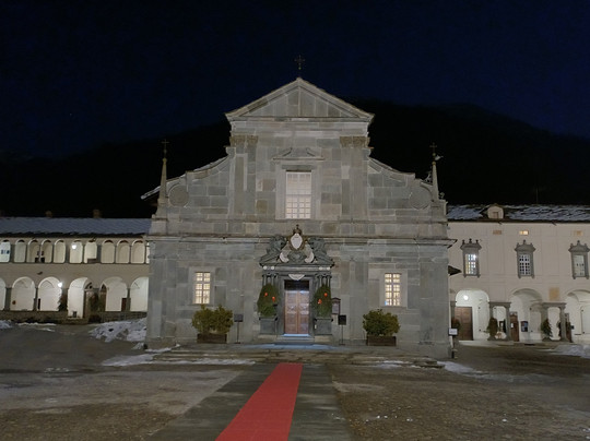 Basilica Inferiore (antica)-Oropa必去景点