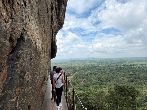 Lav Lanka Travels-卡卢特勒必去景点