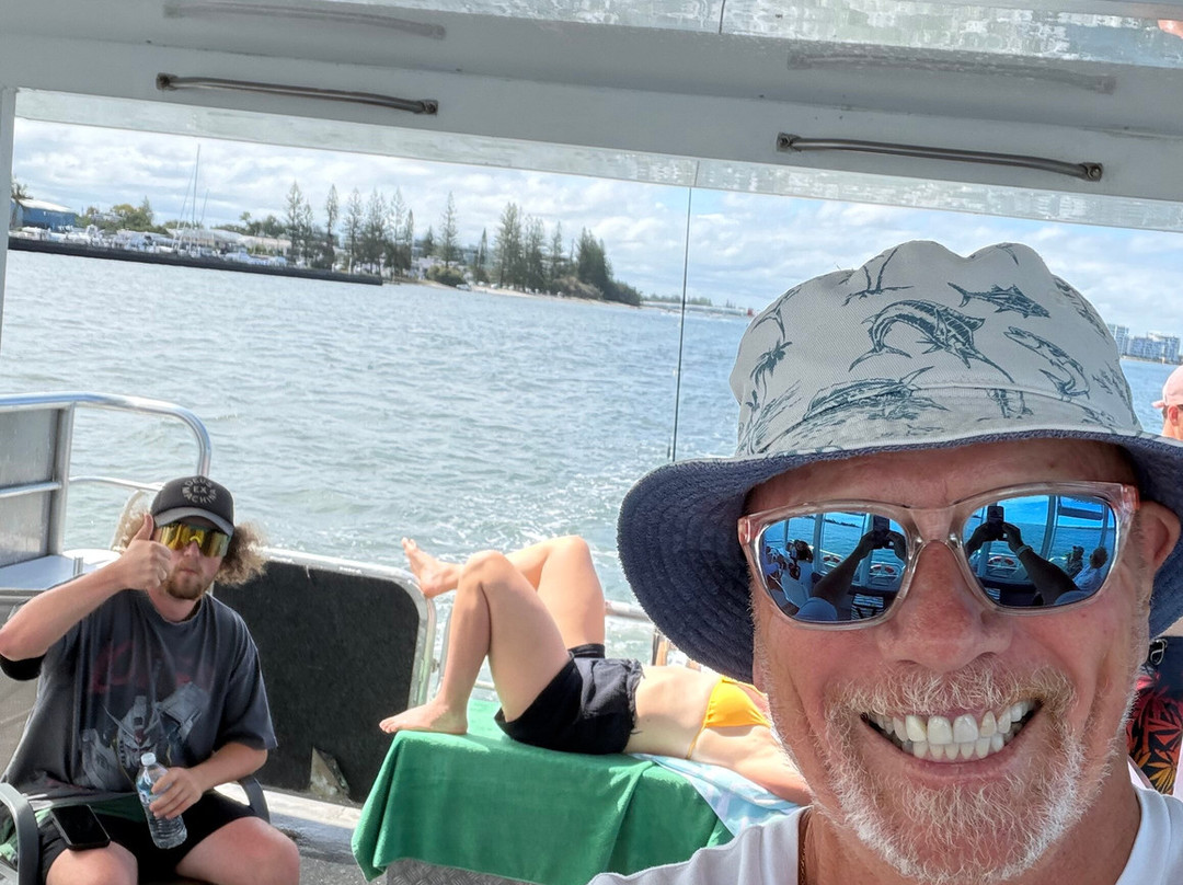 Gold Coast Party Pontoons-Runaway Bay必去景点