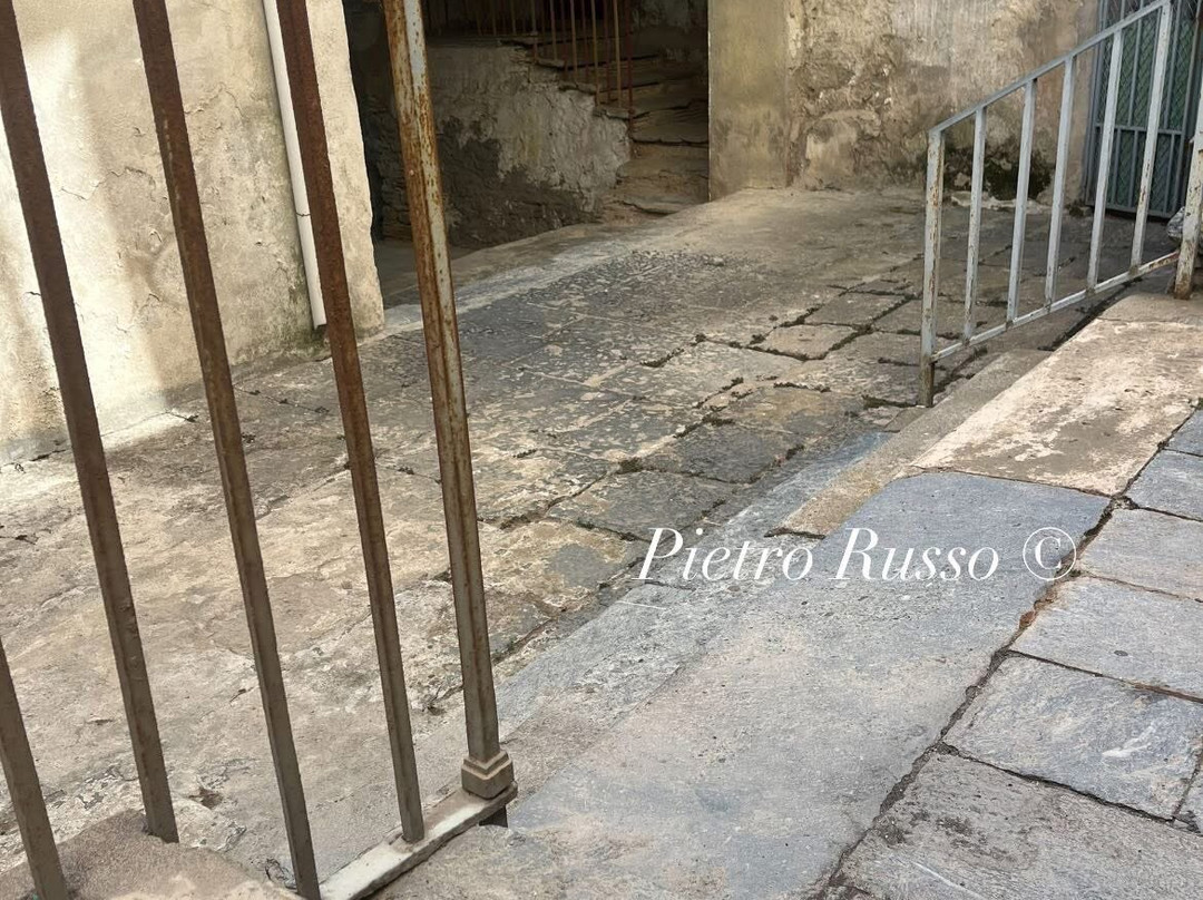 Palazzo Giunti-Strongoli必去景点
